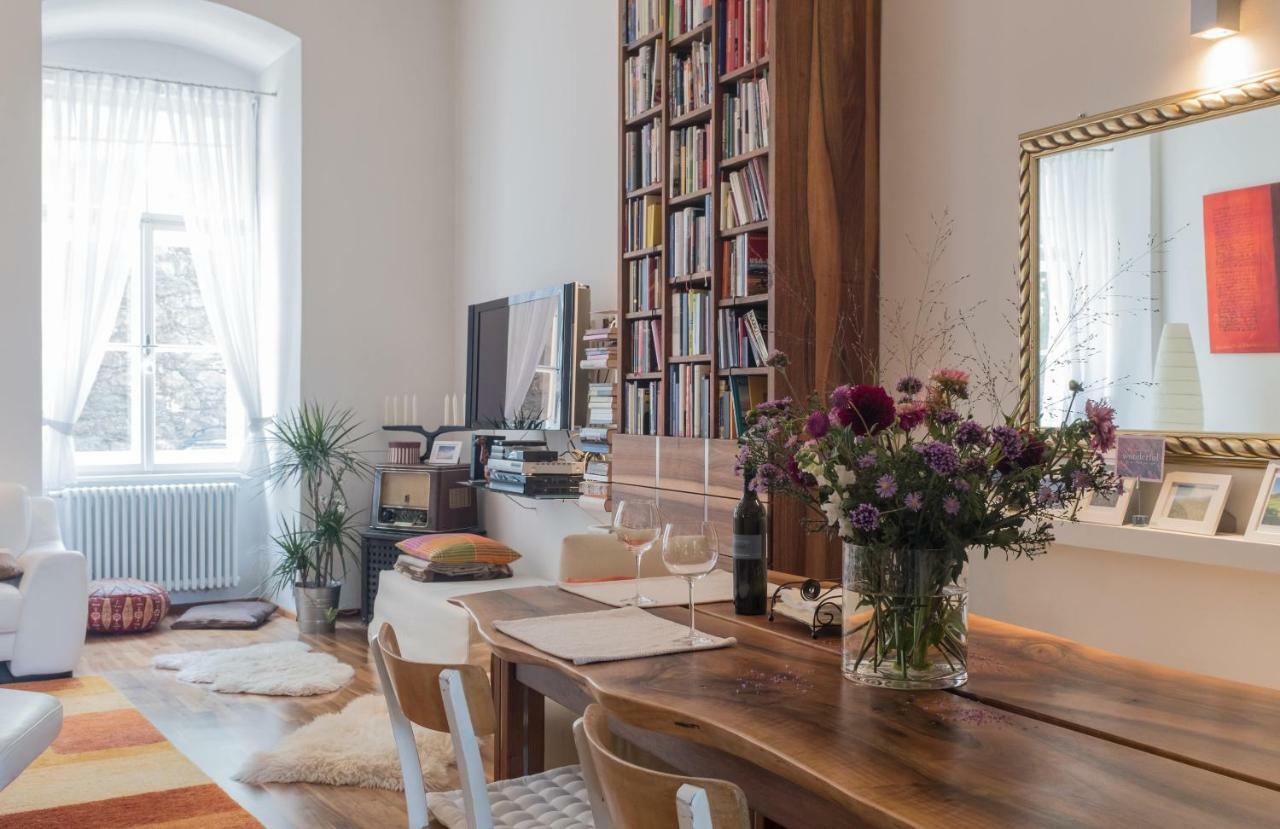 Spacious Old Town Luxury Apartment Linz Eksteriør bilde